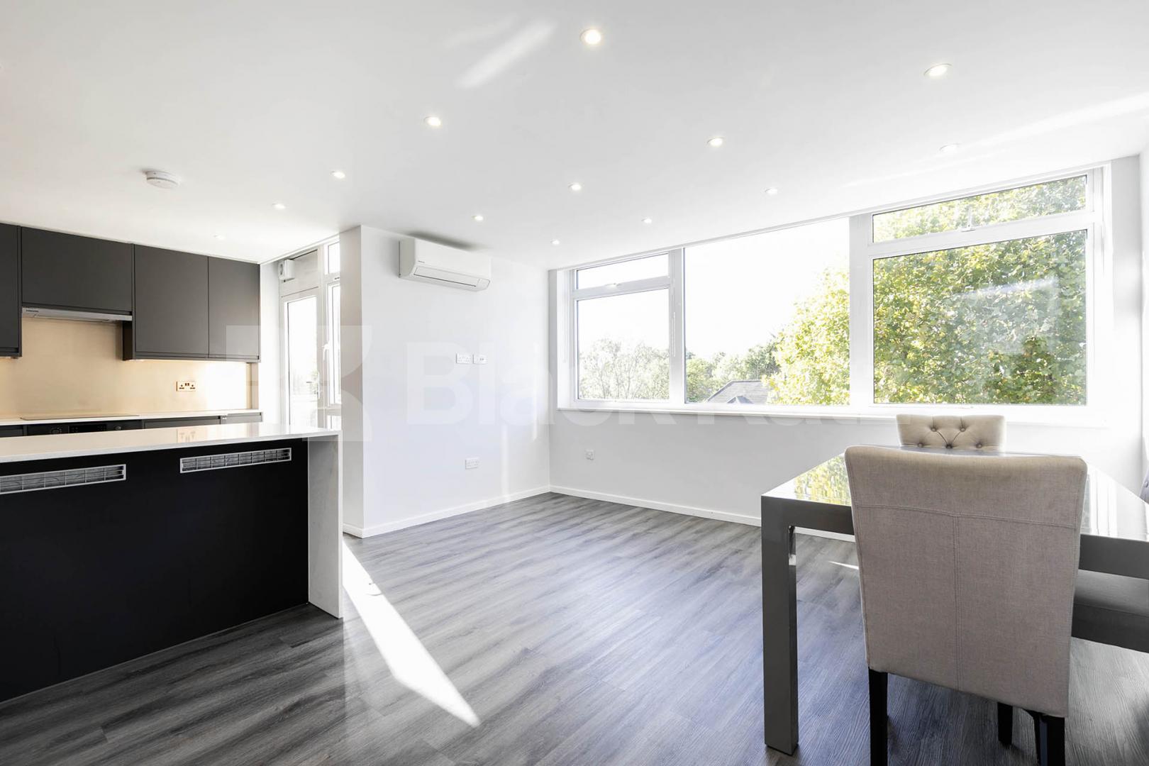 Modern Apartment The Oaks, Queens Park